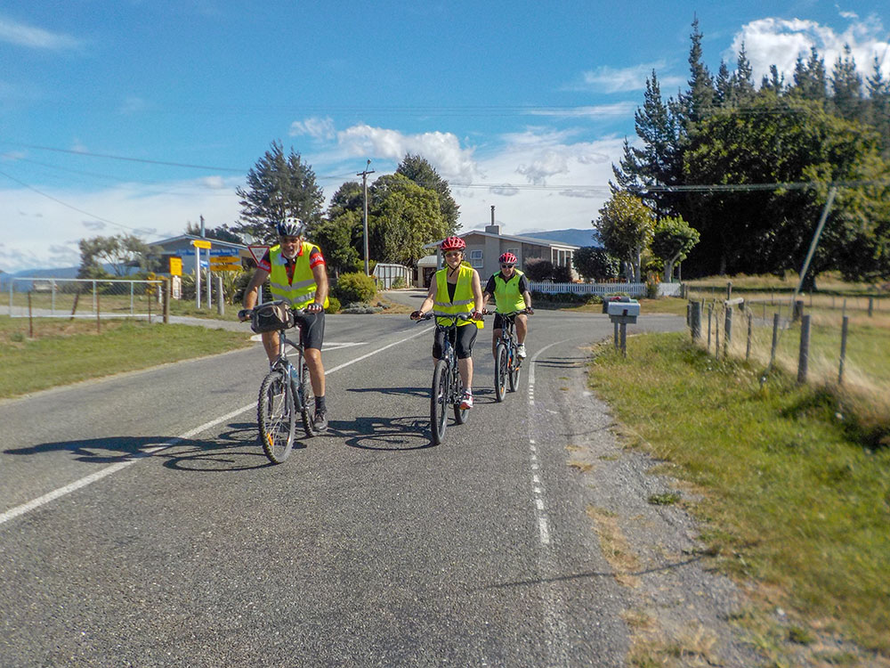Lovely country road with lots of space for cyclists top of the South Island