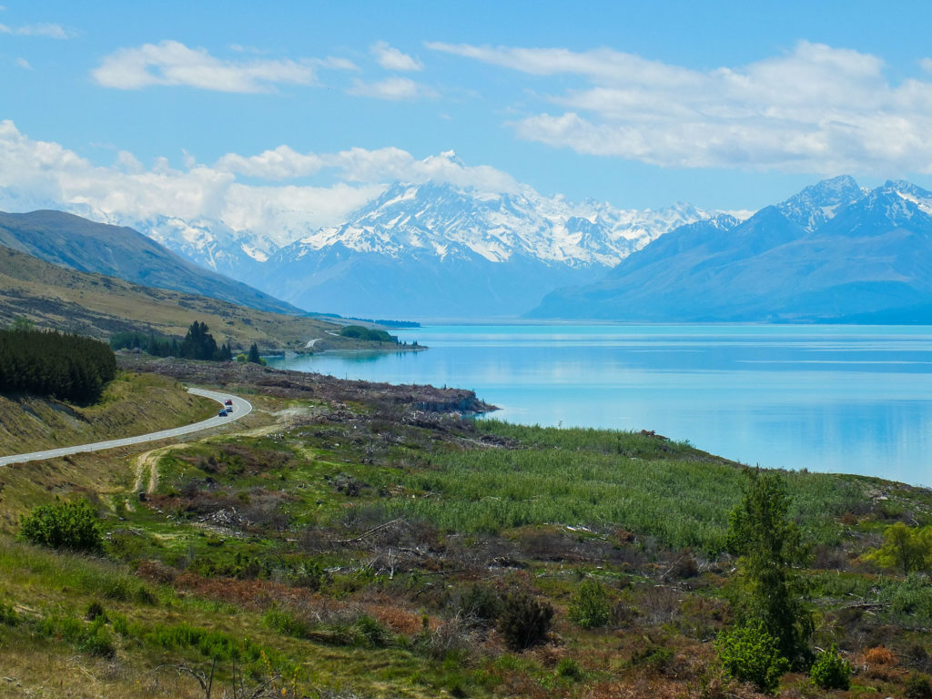 Mt Cook beside blue lake on our private tour